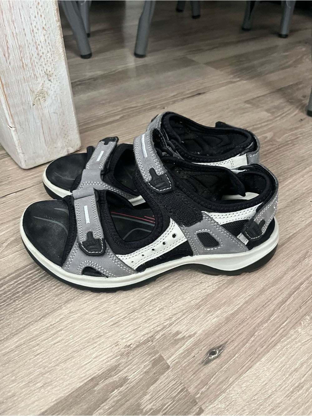 Ecco sandals/6
